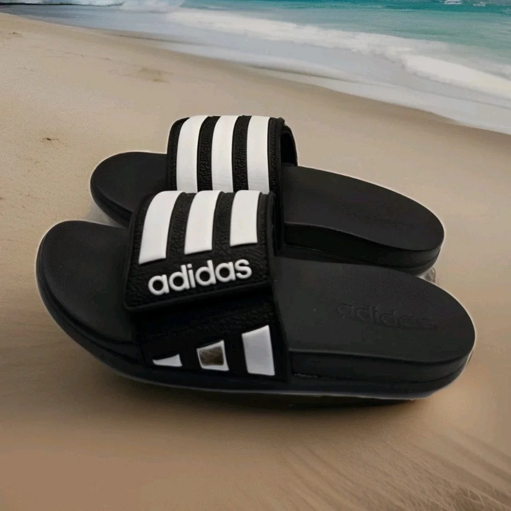 Adidas Kids Adilette Slide Sandals Black White Youth Size 1 Slip On Pool Shoes
